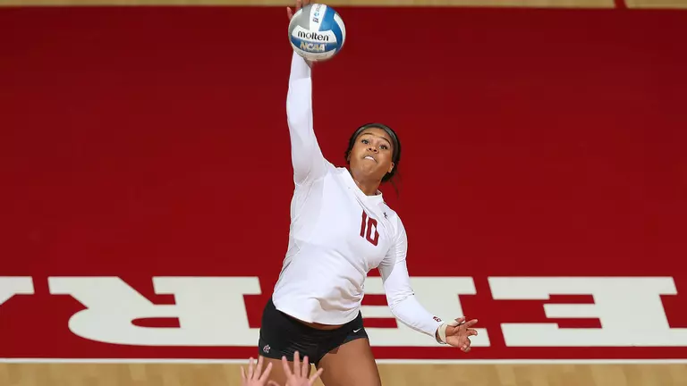 WSU Volleyball Captures NCAA First Round Victory