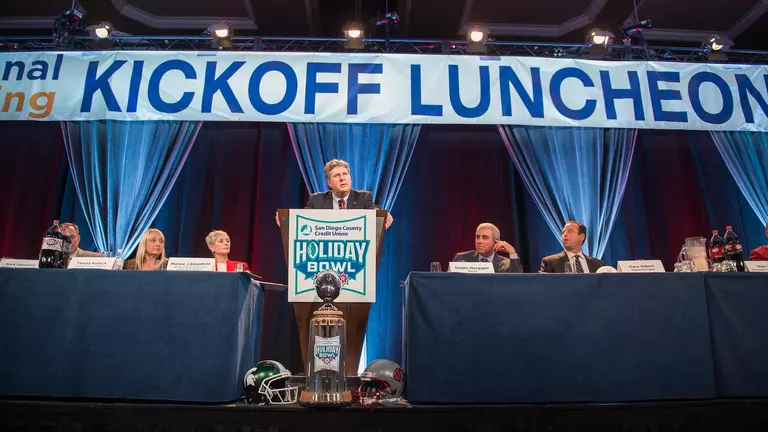 Cougars Check out the Kickoff Luncheon
