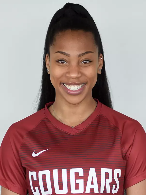 Hailey Smith 2019 Headshot