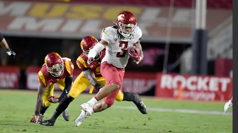 Cougars Fall to No. 20 USC in Los Angeles
