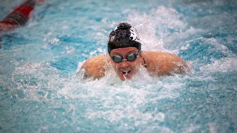 McCoy Records School Record, WSU Has Big Day at Houston Invitational