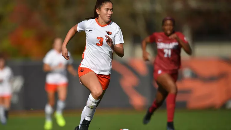 Soccer signs McReynolds from the portal