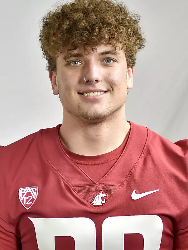 Lucas Dunker 2021 Spring Headshot