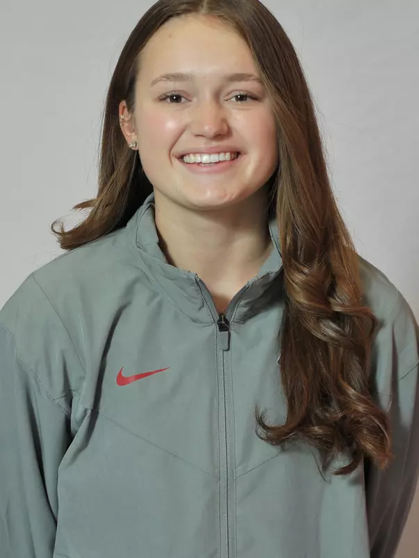 Ronna Iverson Headshot