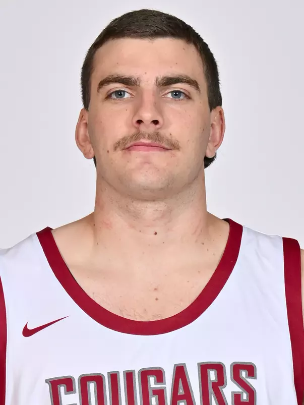 Oscar Cluff 2023-24 Headshot