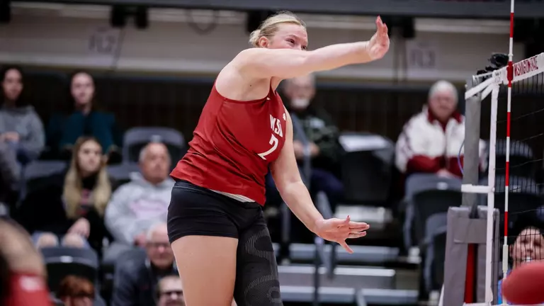 Volleyball Falls to Portland in Four on Senior Night