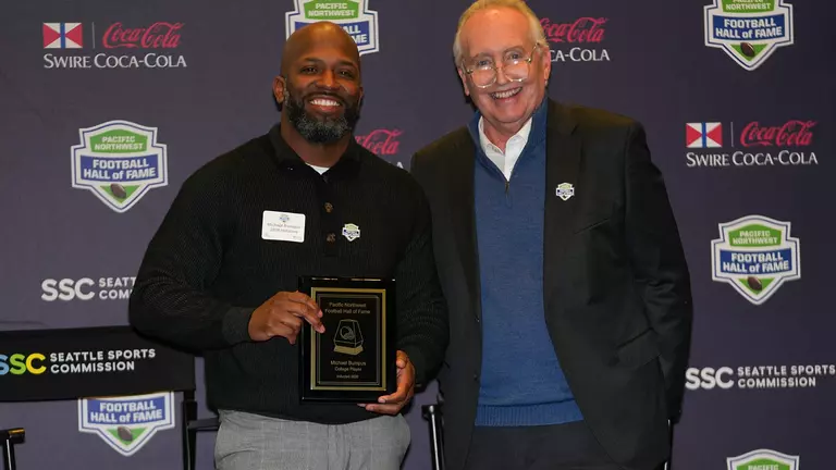 Michael Bumpus Inducted into PNW Football Hall of Fame