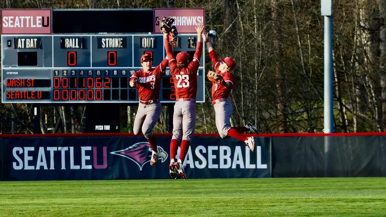 Cougars Shut Out Seattle U, 10-0 in Bellevue