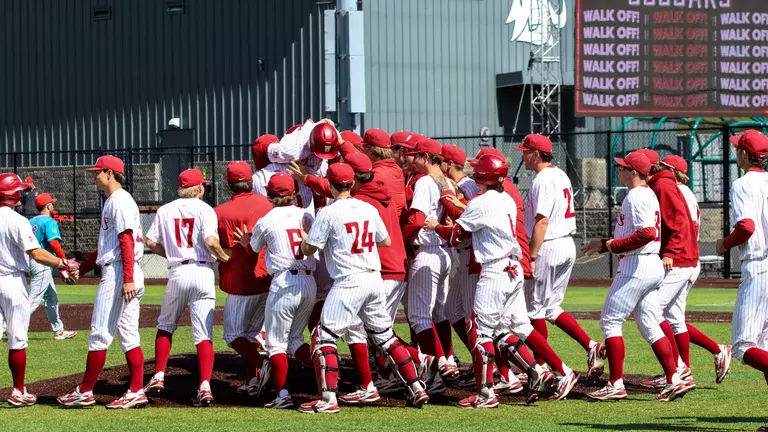 Meyers, Obenour Lead WSU to Series-Clinching Win over New Mexico