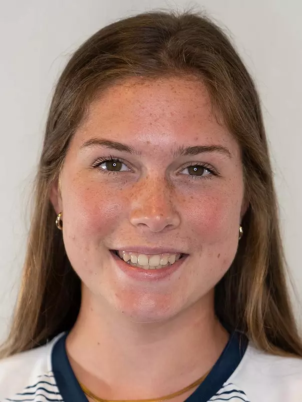 Annika Leslie head shot