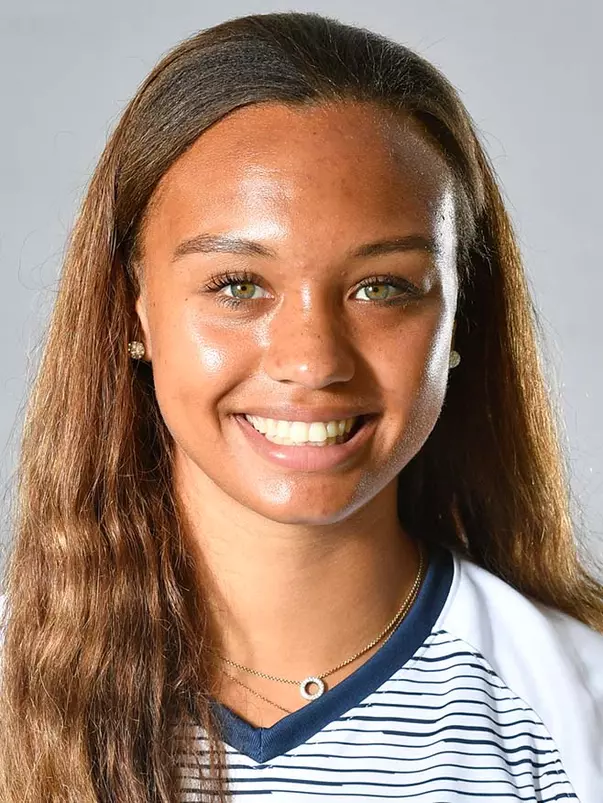 Lauren Segalla head shot