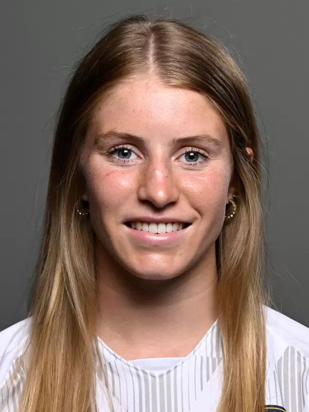 chloe adler