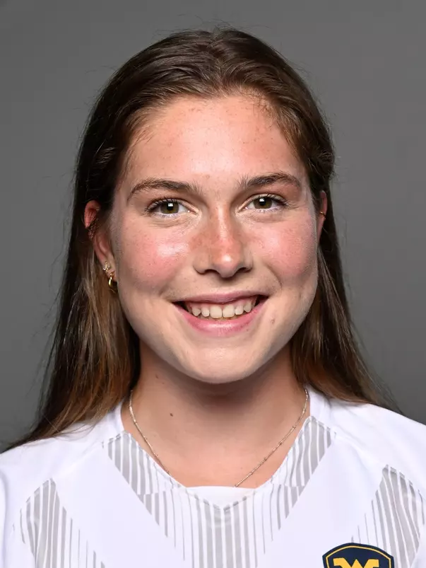 annika leslie