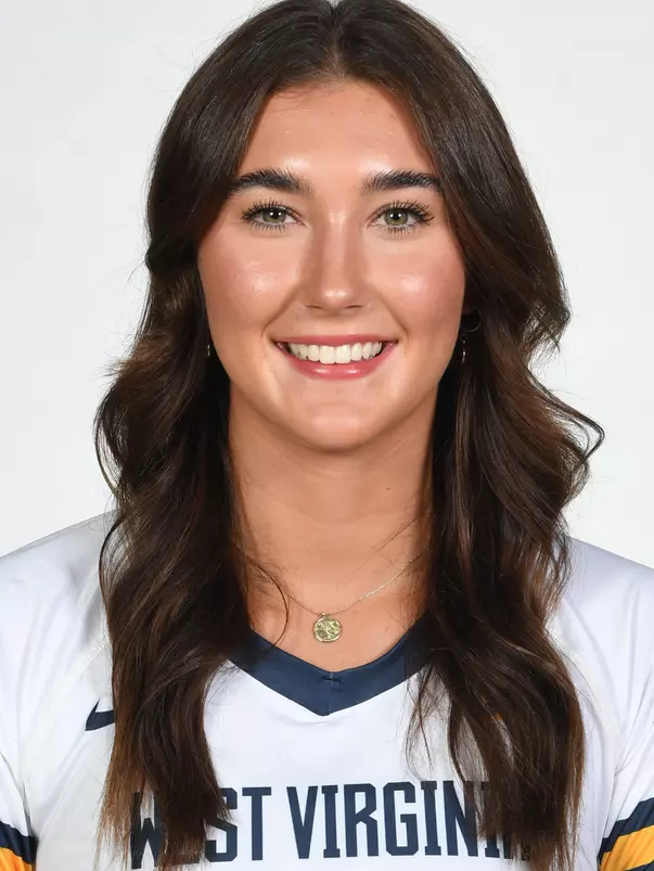 Emma Winter Headshot