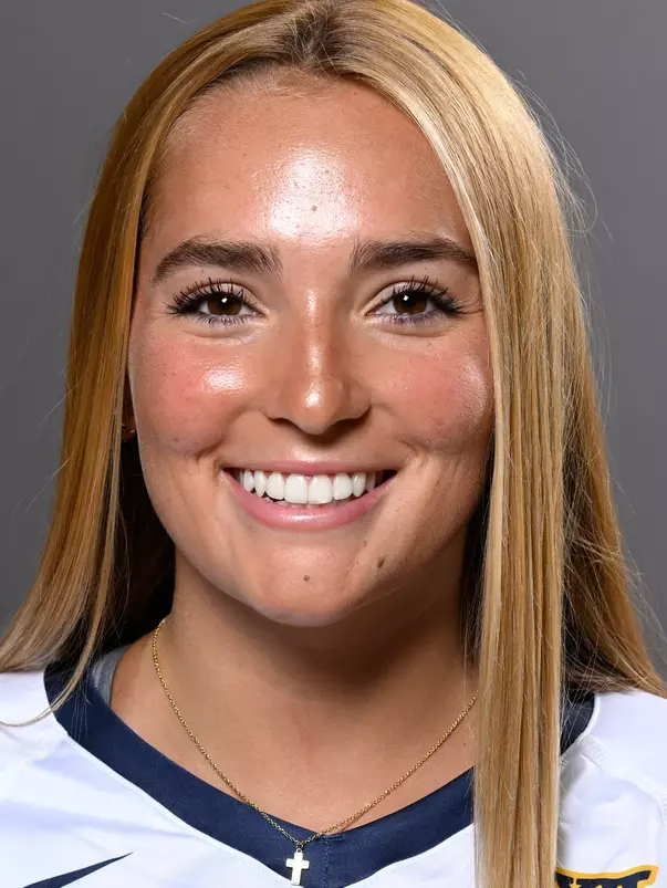 Alexis Finnvold Headshot