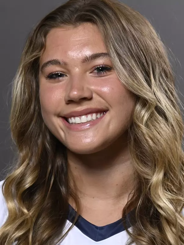 Cassidy Tanton headshot