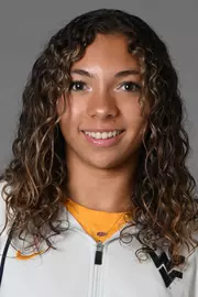 Kenzie Getz headshot