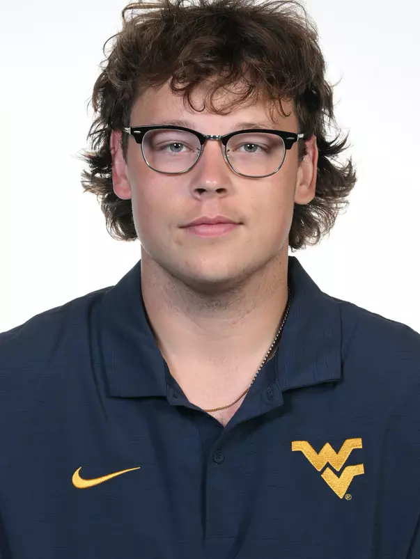 kaden seller head shot