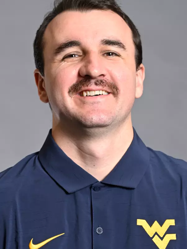 A headshot for Thomas Sevel