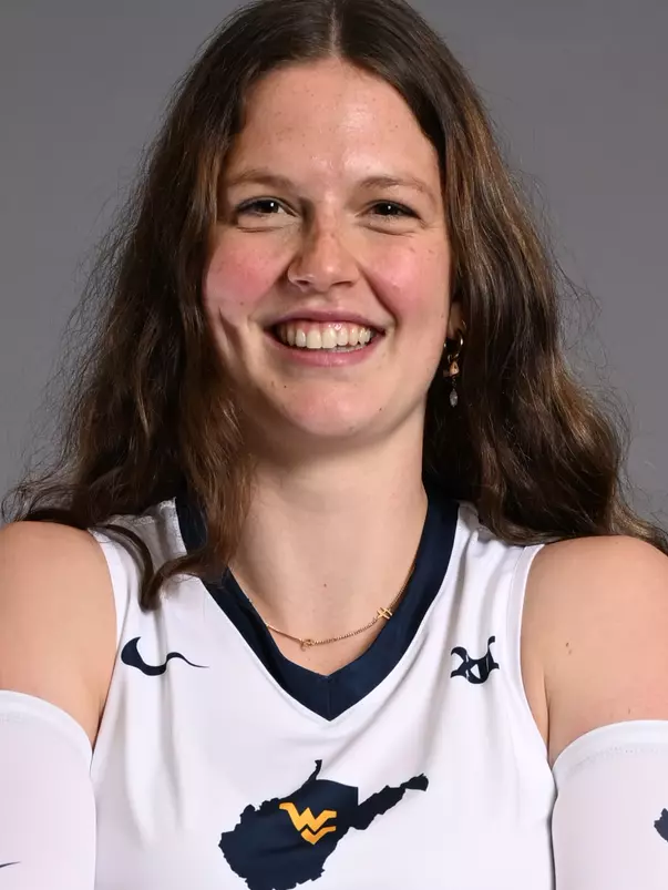 A headshot of volleyball player Saar Bertels