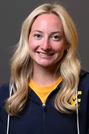 Abby Foskey headshot.