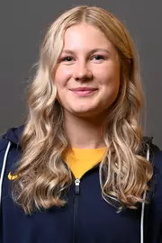 Grace Greenhalf headshot.