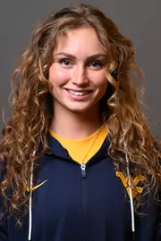 Chloe Hickman headshot.