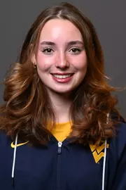 Macey Larson headshot.