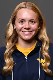 Maecy Wells headshot.