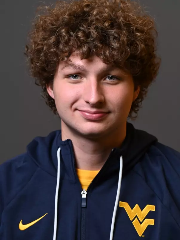 Noah Ott headshot.