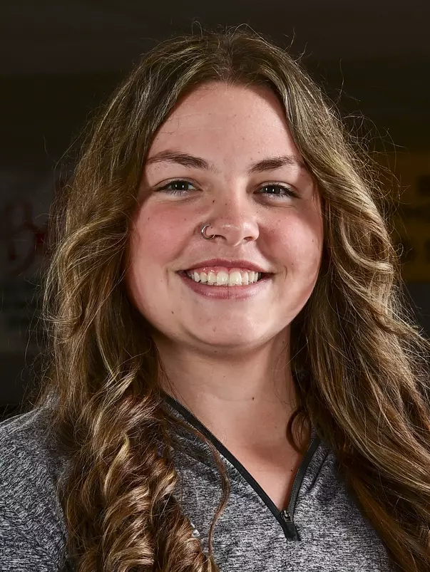 Madison Doseck - YSU Bowling 2022-23 Photo Day at Holiday Bowl (Sept. 23, 2022)