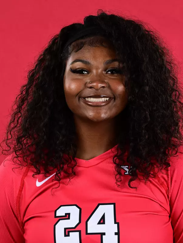 2025 Youngstown State volleyball photo day on Aug. 7, 2025. Photo by David Dermer