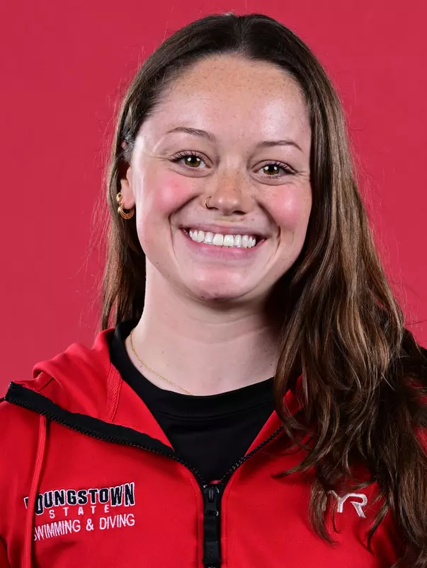 Abby Perry headshot