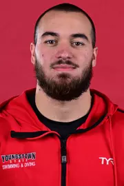 Seth Thomas headshot