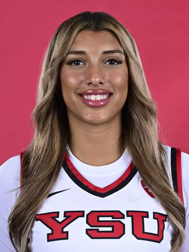 Paulina Hernandez Headshot