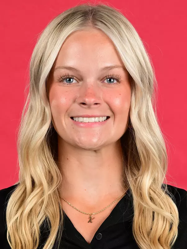 Bella Saur Website Head Shot 2025-26