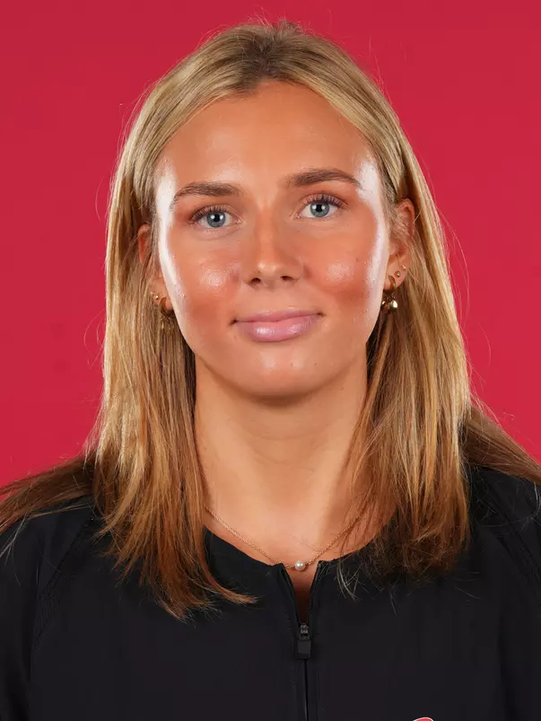 Tova Axelsson Headshot