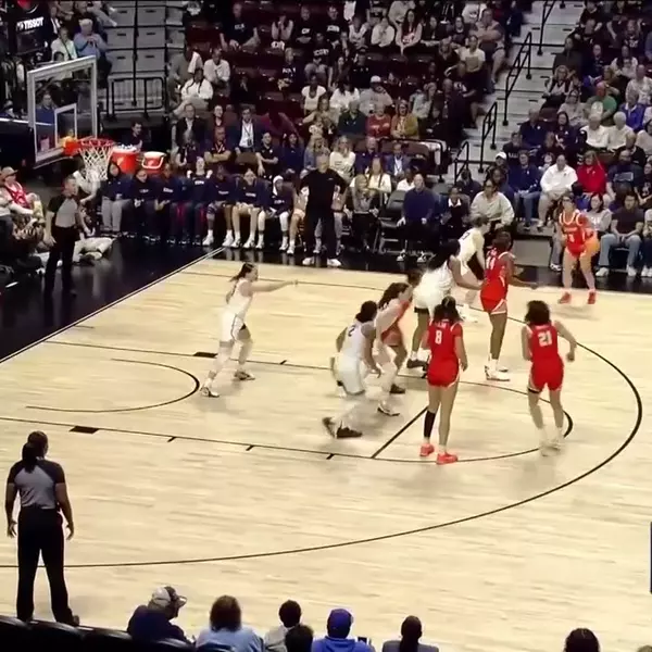 Image related to Highlights | Syracuse vs. UConn (exhibition)