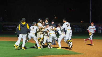 Briseno's 12th Inning Single Gives The Dirtbags A 7-6 Victory Over USC