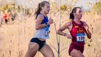 Evyn Humphrey runs at the Midwest Regional Championships