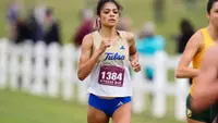 Kathryn Koonts runs at the Arturo Barrios Invitational