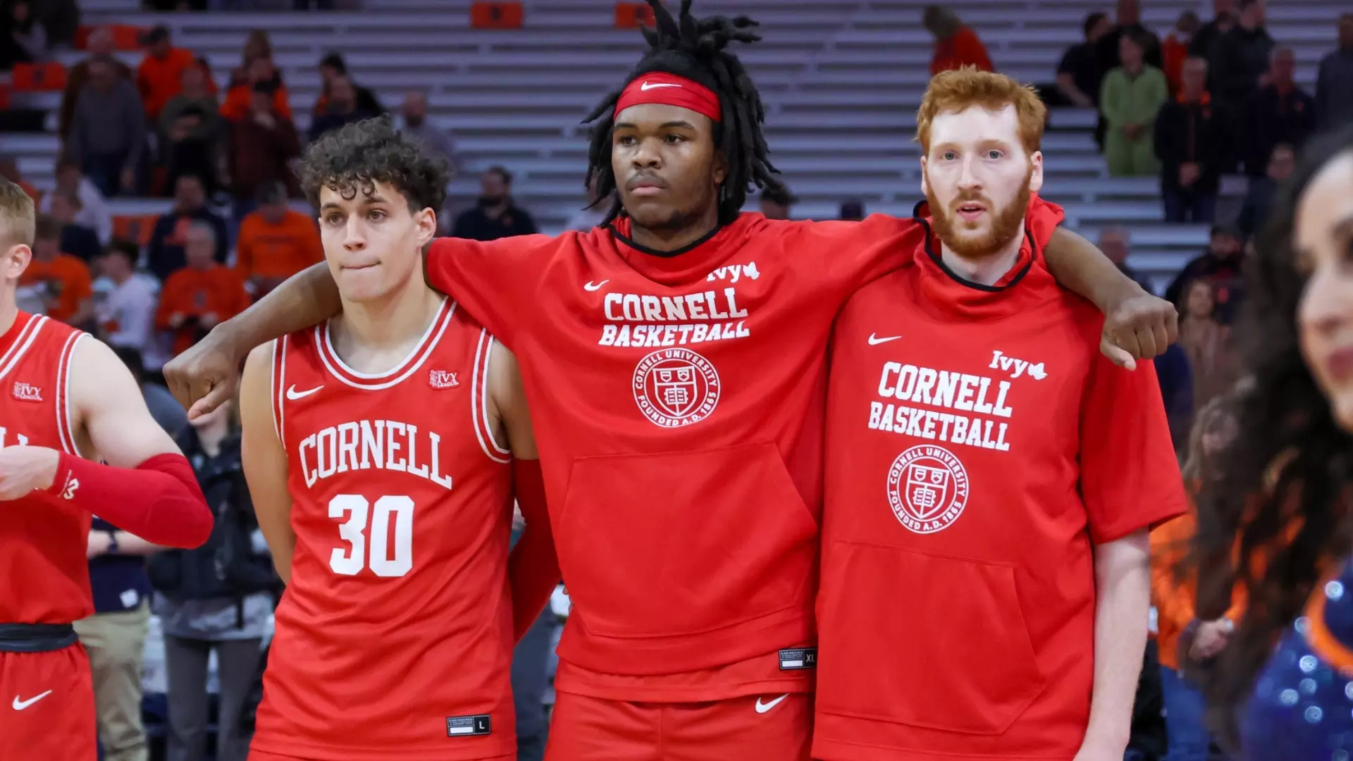 Nei tre anni trascorsi con i Big Red, AK Okereke ha giocato due stagioni al fianco di Chris Mañon, two-way player dei Lakers nella scorsa stagione. (Credit: Lexi Woodcock, Cornell Athletics)