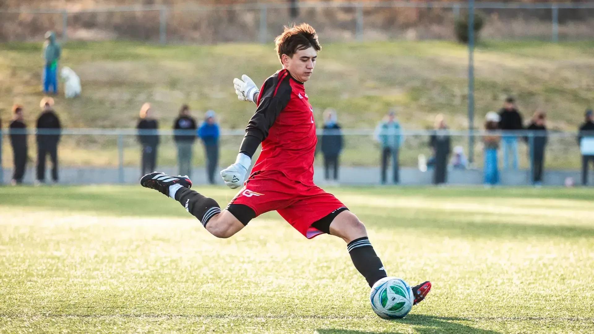 Woodroffe sets Canada West single-season saves record against TRU