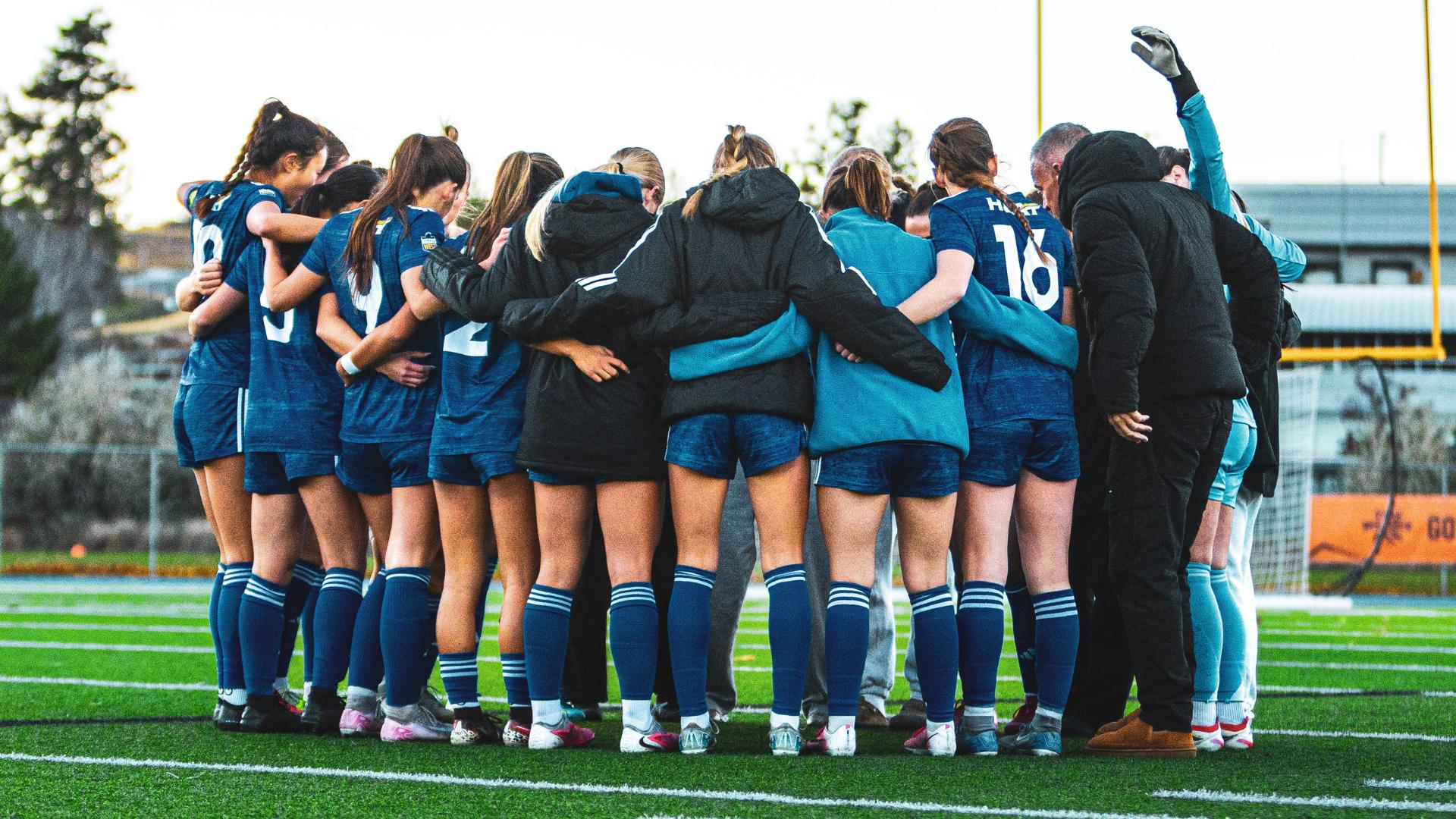 Georgacacos brace not enough as WolfPack pull away late
