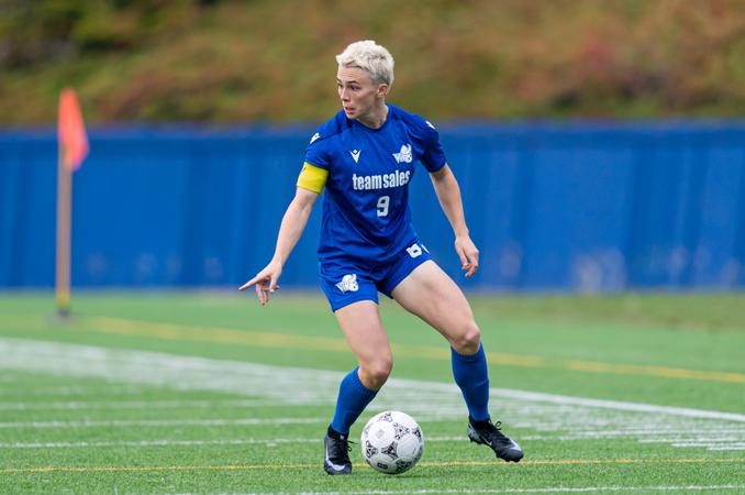 Women's soccer defends strongly in 1-0 loss to the Thunderbirds