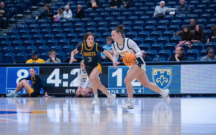 Jessie Ruden Blugolds' strong second half powers them past St. Norbert - University ...