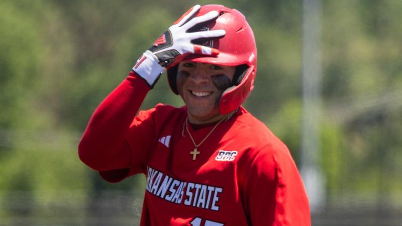 Derek Martinez vs ULM