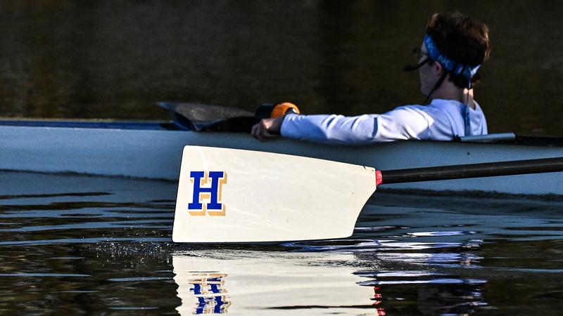 Men's rowing races in prestigious Head of the Charles Regatta ...