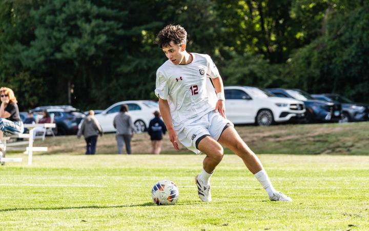 Vincent Ranieri Men's Soccer Falls in Final Minutes Against Rivier, 1-2 - Dean College