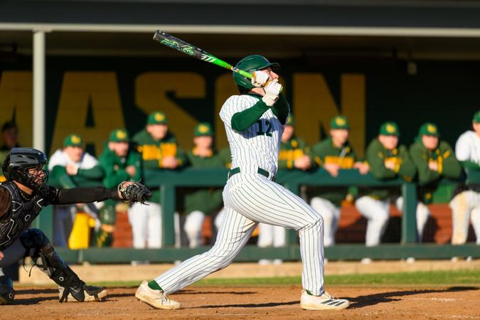 Vaughan's Three-Run Home Run Lifts Patriots to Extra-Inning Win at Saint Joseph's - George Mason University Athletics